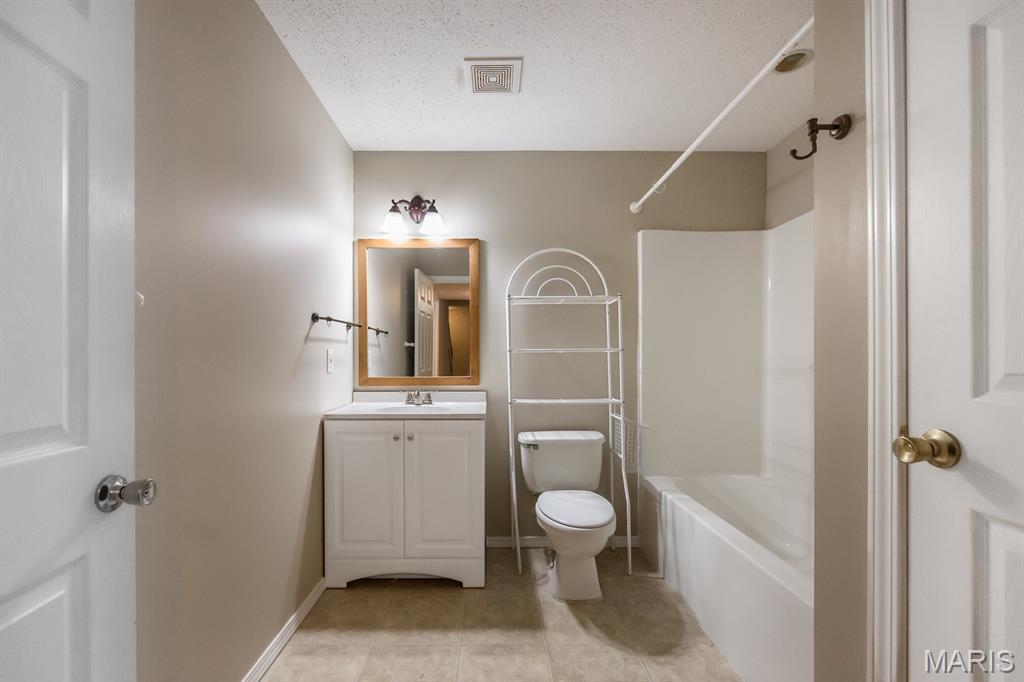 512 Mercer Court O'Fallon, IL 62269 - Photo 33 of 40