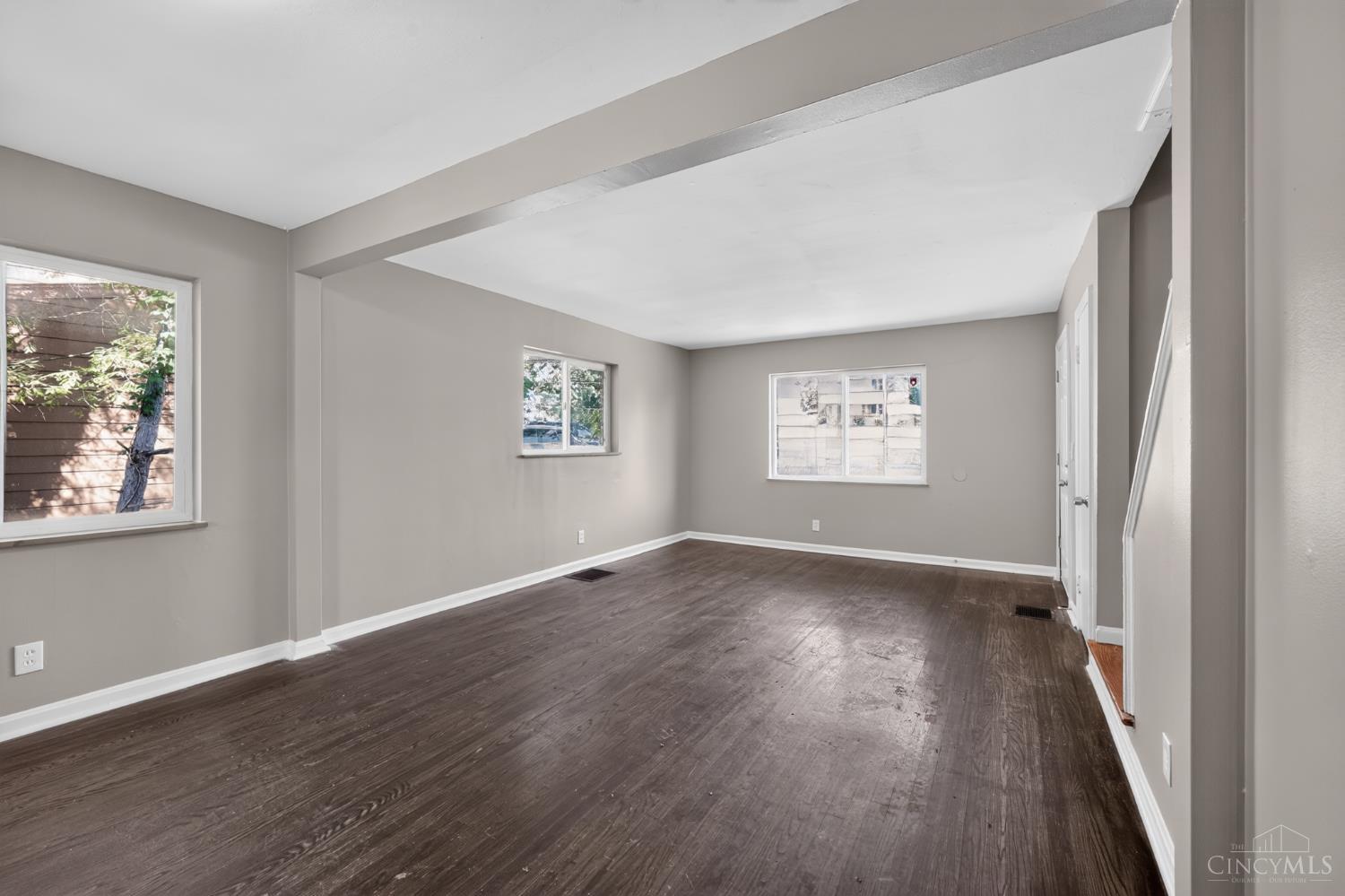 1263 West Galbraith Road Cincinnati, OH 45224 - Photo 8 of 31 Gallery Image 8