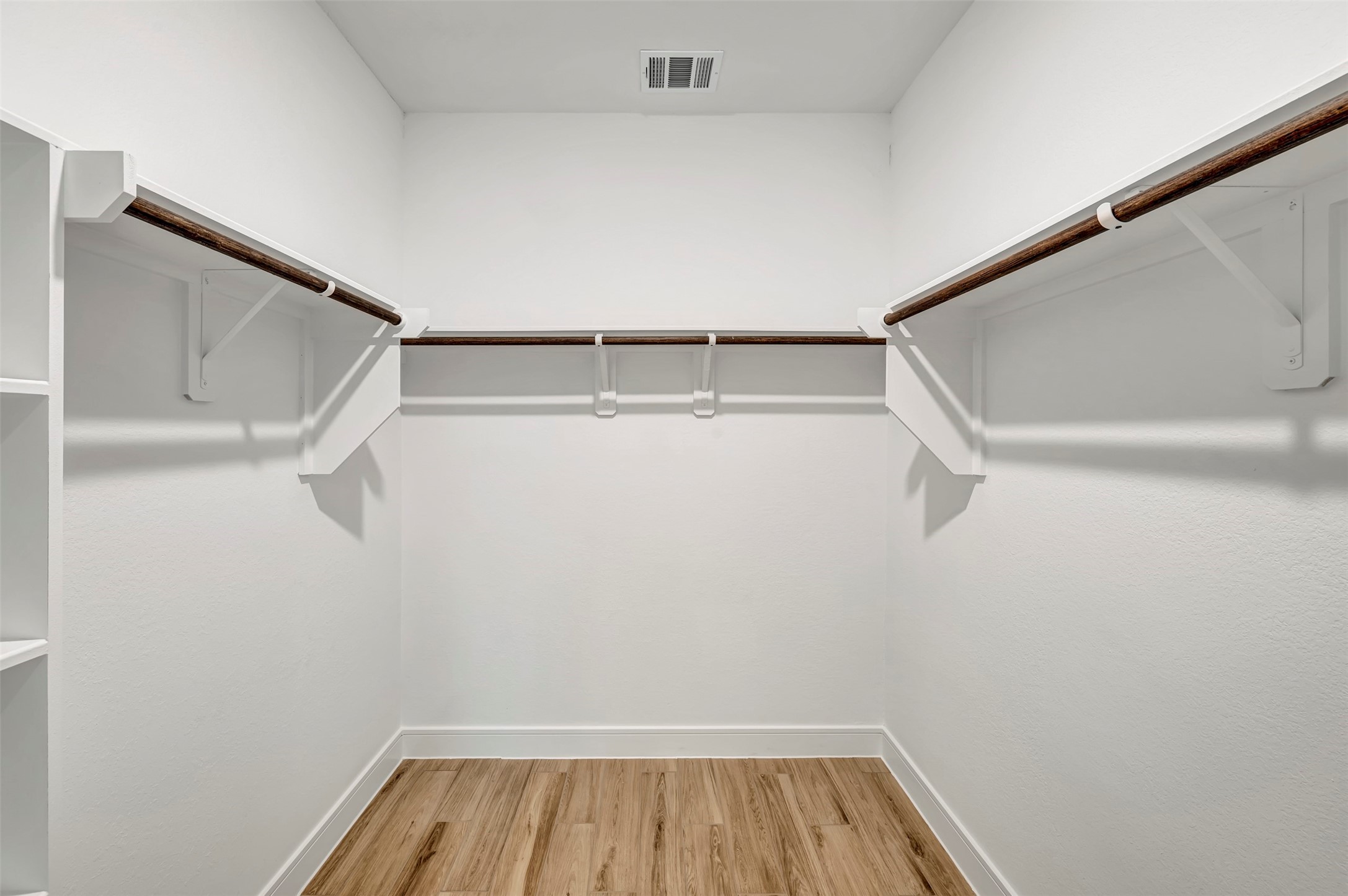 2819 Duchess Drive Rosenberg, TX 77471 - Photo 17 of 37 a view of walk in closet