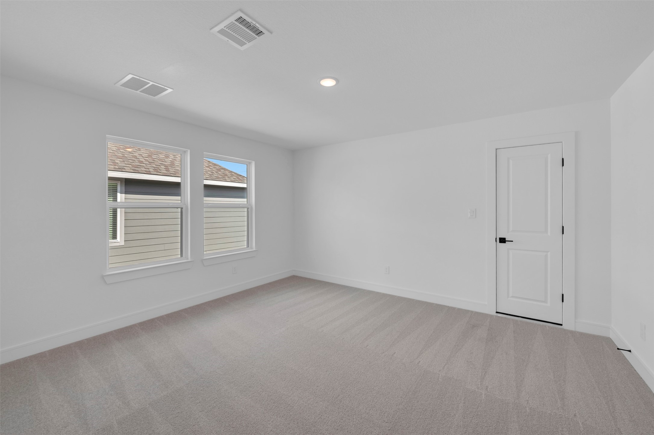 2819 Duchess Drive Rosenberg, TX 77471 - Photo 19 of 37 a view of empty room with windows