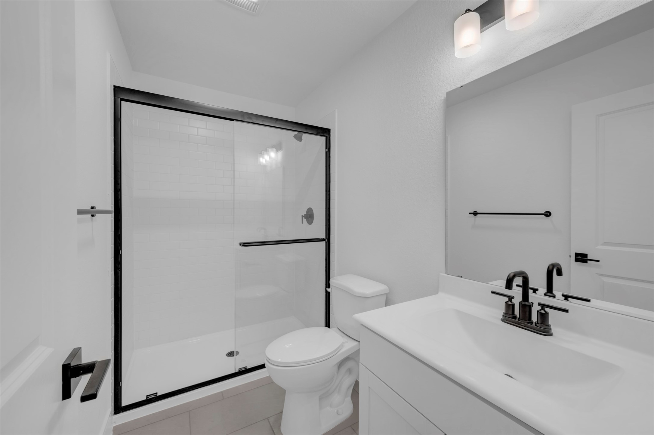 2819 Duchess Drive Rosenberg, TX 77471 - Photo 21 of 37 a bathroom with a sink toilet and shower