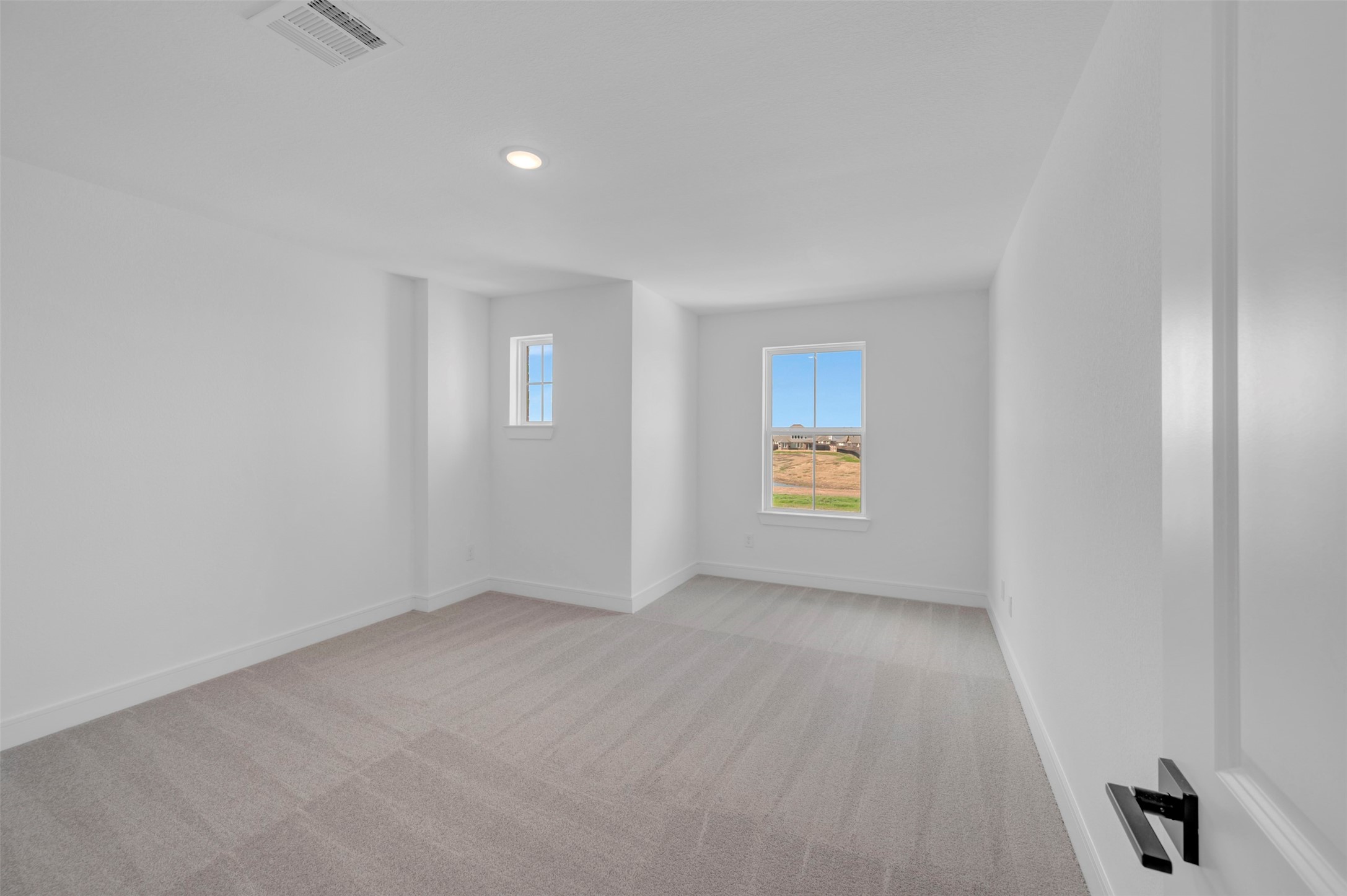 2819 Duchess Drive Rosenberg, TX 77471 - Photo 22 of 37 an empty room with windows