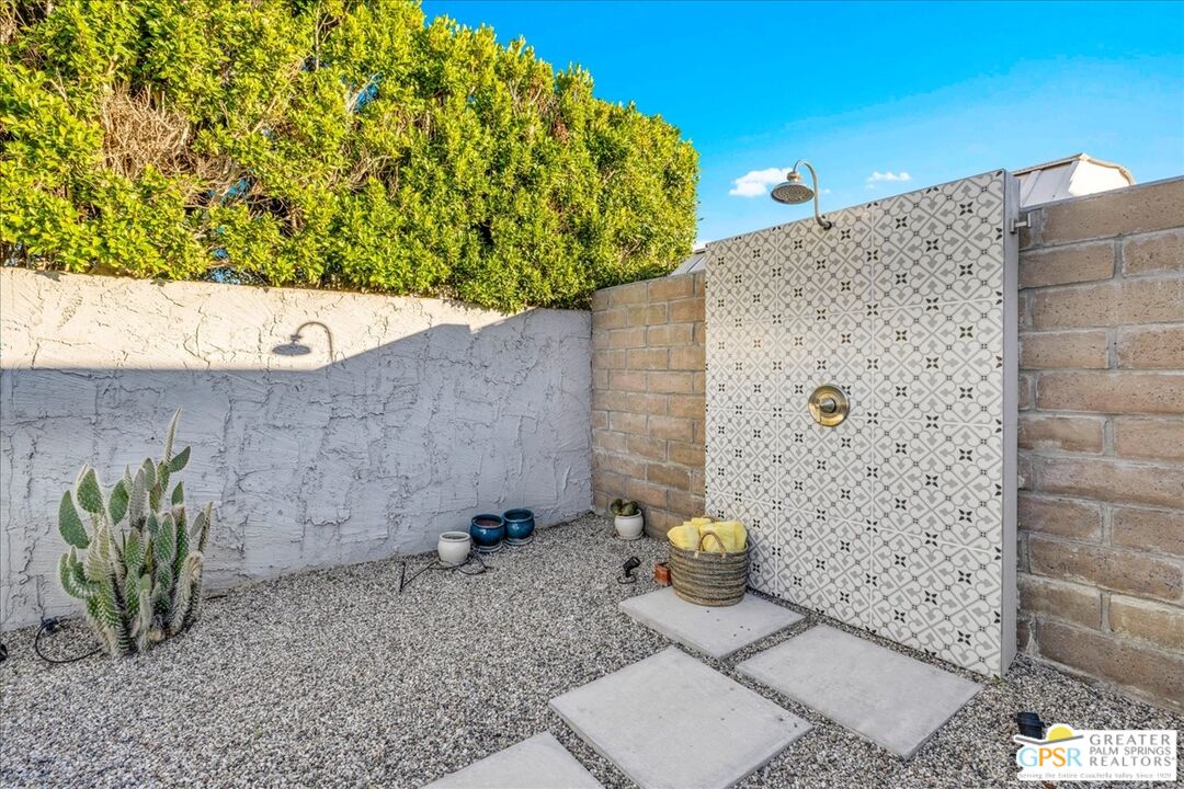 2210 East Powell Road Palm Springs, CA 92262 - Photo 44 of 71