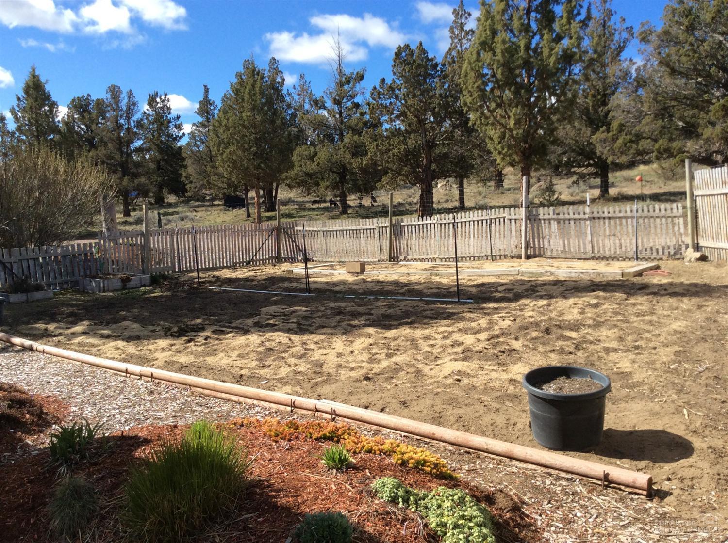 21300 Southwest Gift Road Bend, OR 97703 - Photo 9 of 19 Fenced vegetable garden
