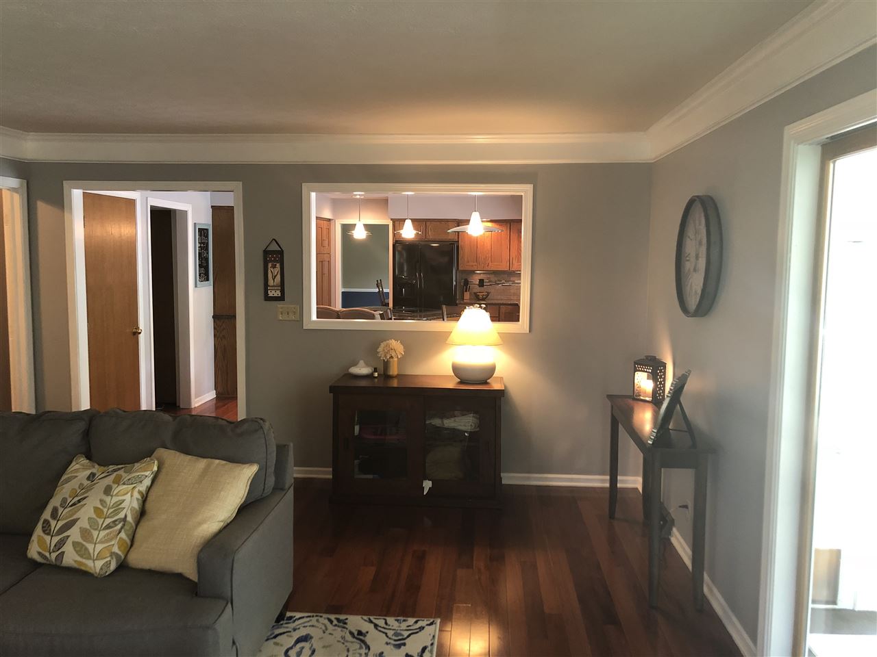 7169 Sentinel Road Rockford, IL 61107 - Photo 9 of 25 a living room with furniture and a window