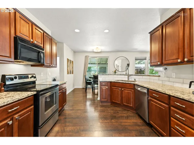 $709,000 | 20102 Southwest 54th Terrace, Tualatin, OR 97062