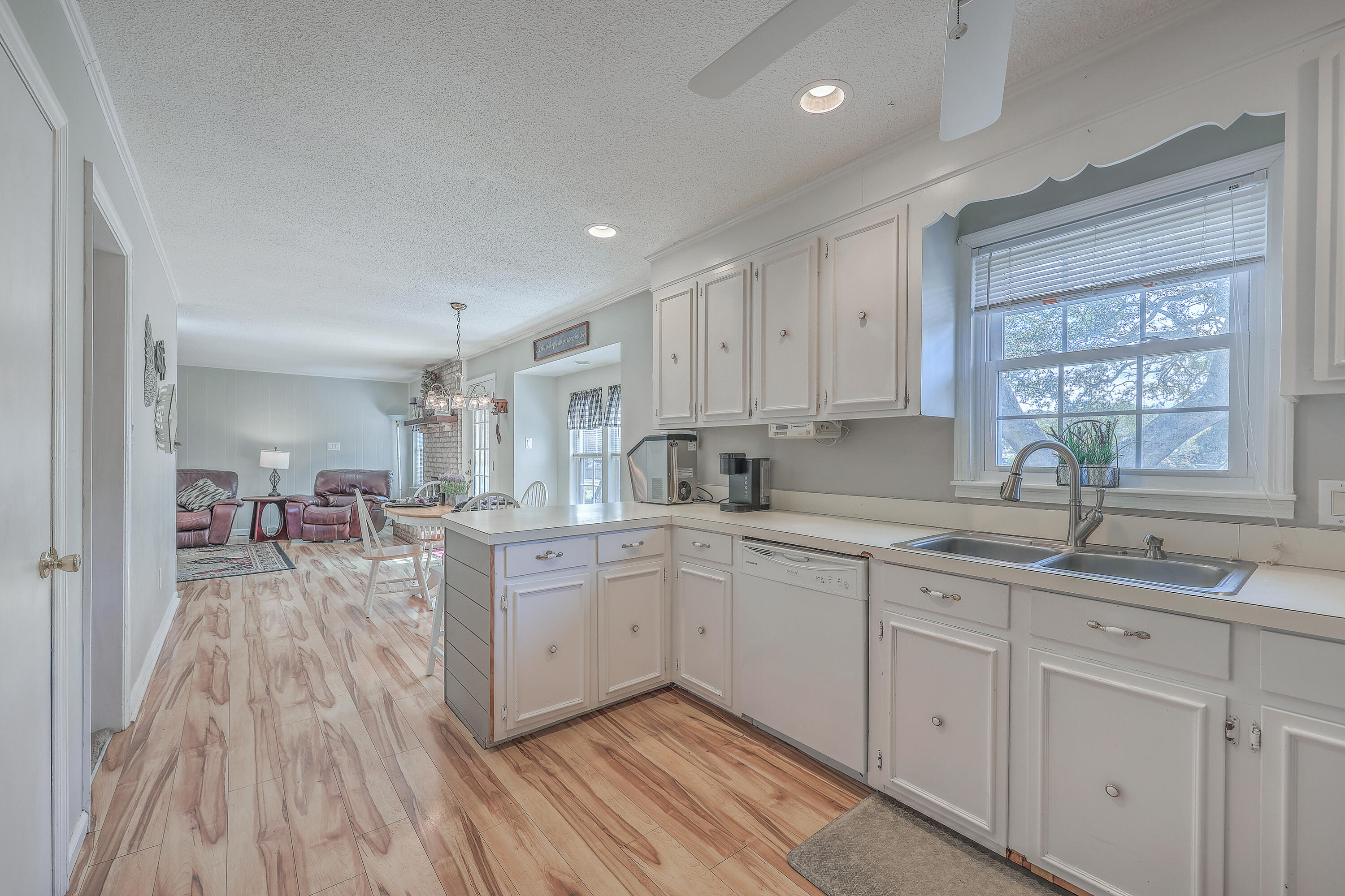 886 Piccadilly Circle Charleston, SC 29412 - Photo 17 of 66 ZYN_6796_797_798_799_800_801_802