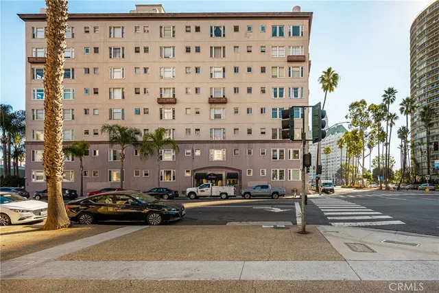 $499,000 | 10 Atlantic Way, Long Beach, CA 90802