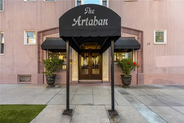 $499,000 | 10 Atlantic Way, Long Beach, CA 90802