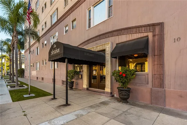 $499,000 | 10 Atlantic Way, Long Beach, CA 90802