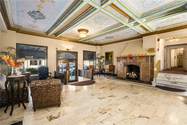 $499,000 | 10 Atlantic Way, Long Beach, CA 90802