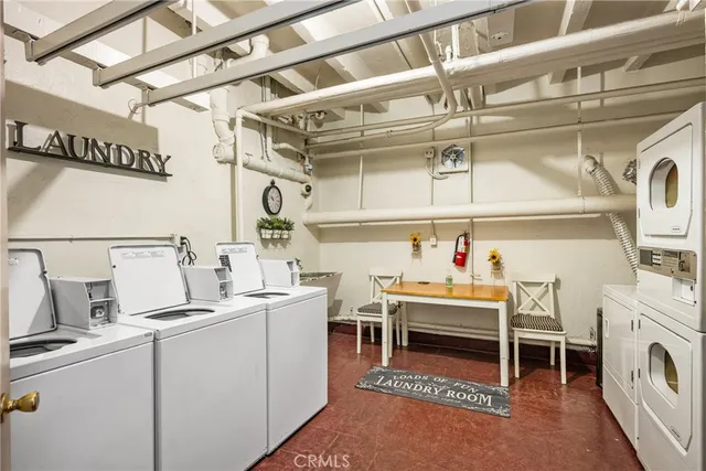 $499,000 | 10 Atlantic Way, Long Beach, CA 90802