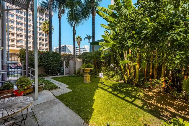 $499,000 | 10 Atlantic Way, Long Beach, CA 90802