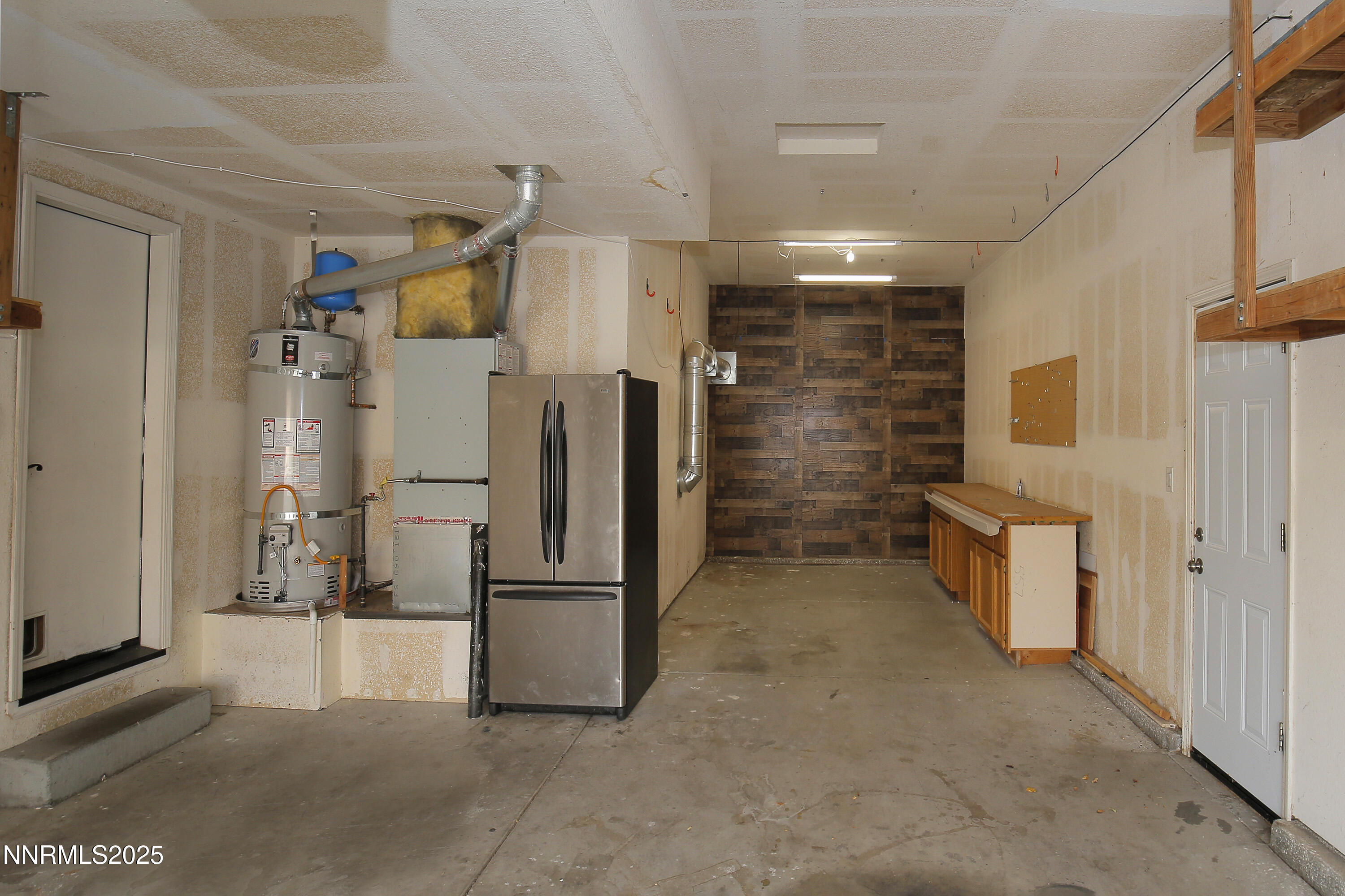 20 Tanea Court Reno, NV 89511 - Photo 27 of 32 ygarage2