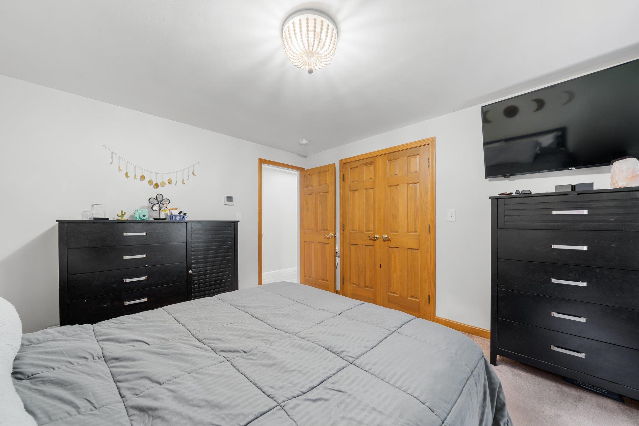 16 Symonds Road Hillsborough, NH 03244 - Photo 11 of 28