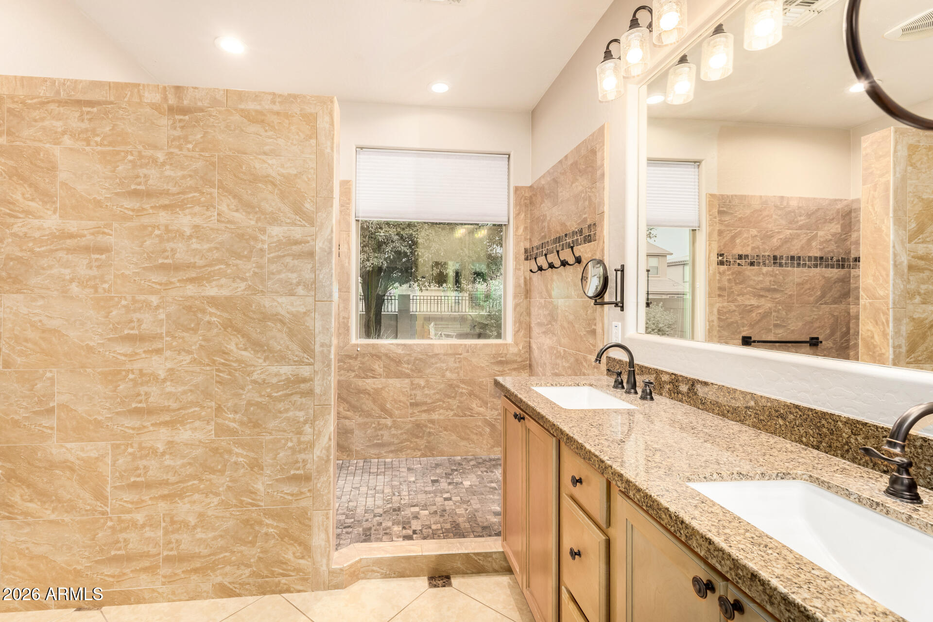 15313 West Roma Avenue Goodyear, AZ 85395 - Photo 20 of 37 Ensuite Bathroom