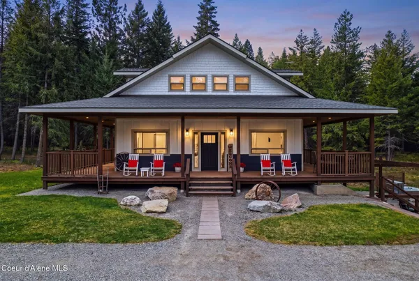 $1,050,000 | 396 Latigo Lane, Naples, ID 83847