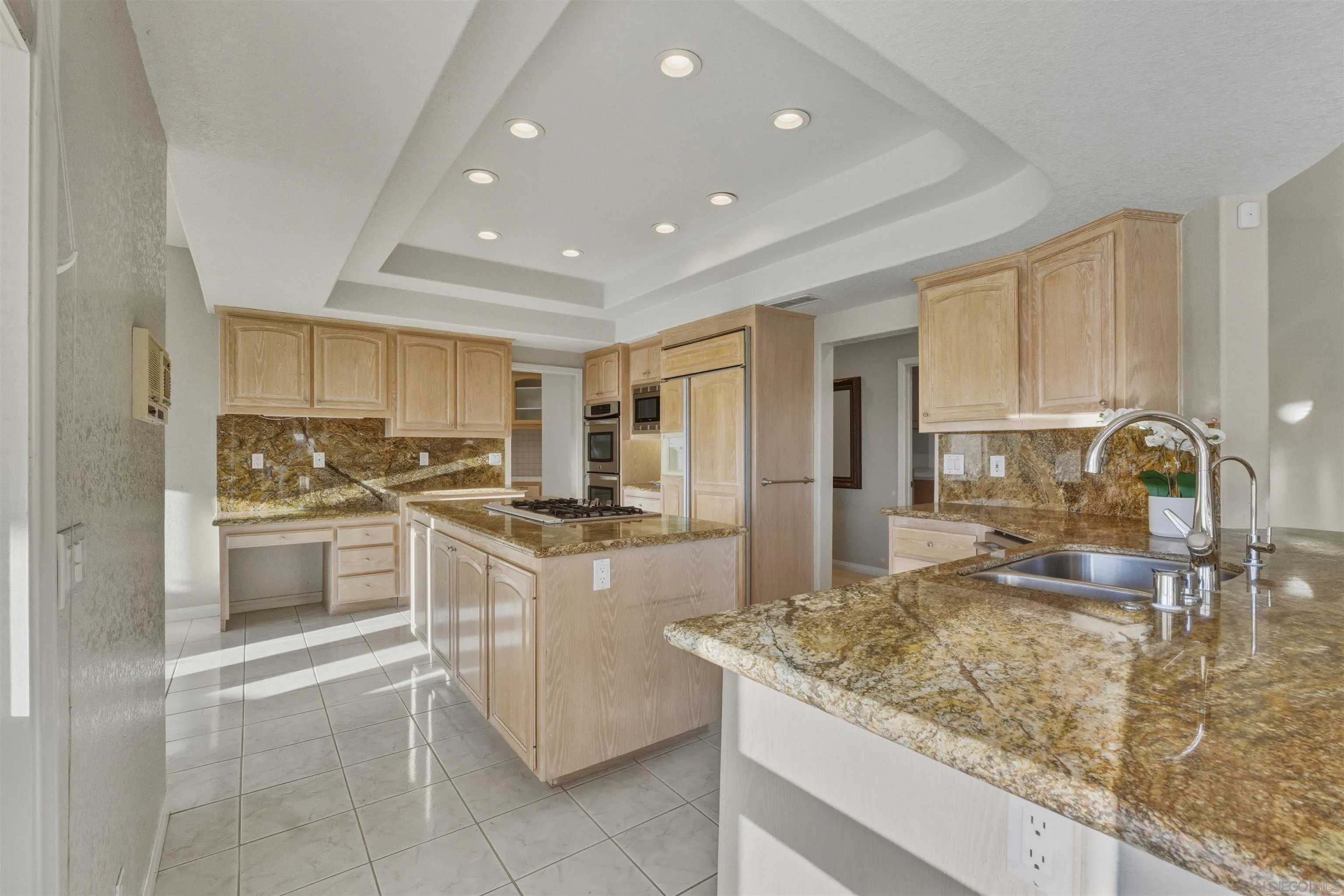 2464 Canyon Creek Road Escondido, CA 92025 - Photo 15 of 42