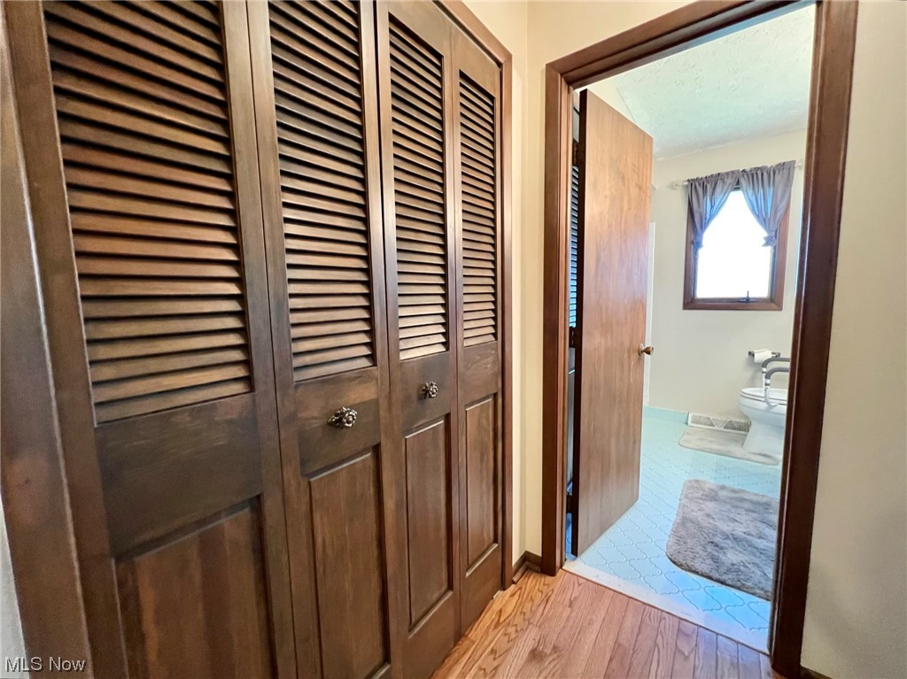 3001 Dentzler Road Parma, OH 44134 - Photo 27 of 35