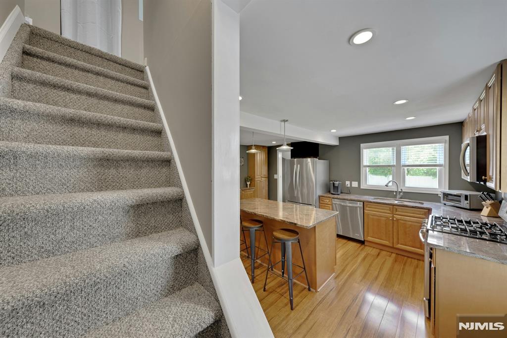 106 Steinmetz Road Hillsborough, NJ 08844 - Photo 9 of 30