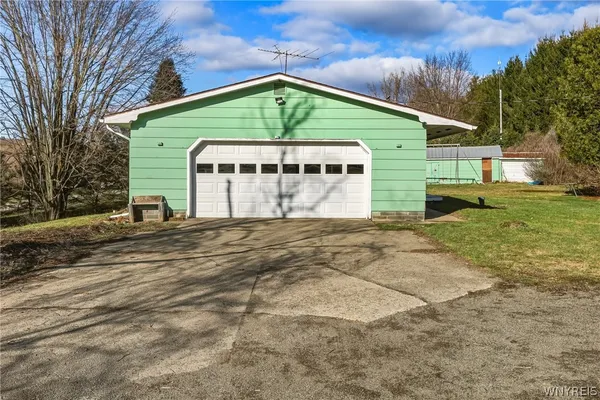 $189,999 | 1040 Hughes Road, Freedom, NY 14009