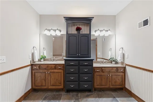 $850,000 | 3776 Utah Terrace, Wellsville, KS 66092