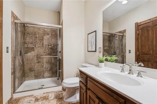 $850,000 | 3776 Utah Terrace, Wellsville, KS 66092