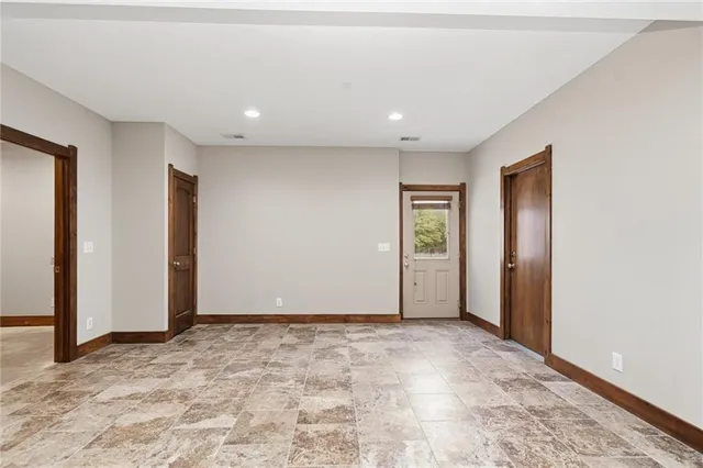 $850,000 | 3776 Utah Terrace, Wellsville, KS 66092