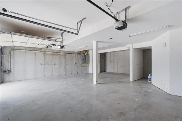 $850,000 | 3776 Utah Terrace, Wellsville, KS 66092