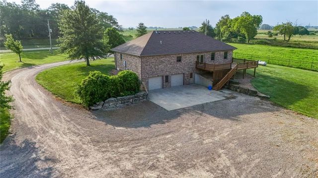 $850,000 | 3776 Utah Terrace, Wellsville, KS 66092