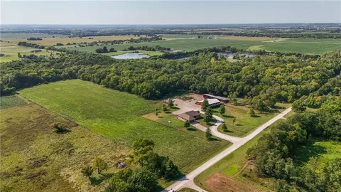 $800,000 | 3776 Utah Terrace, Wellsville, KS 66092