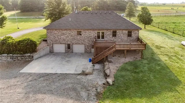 $850,000 | 3776 Utah Terrace, Wellsville, KS 66092