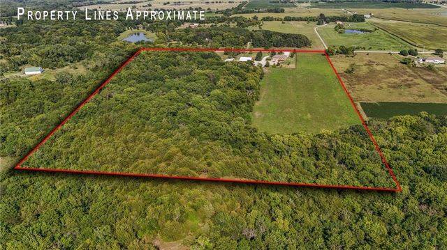 $800,000 | 3776 Utah Terrace, Wellsville, KS 66092