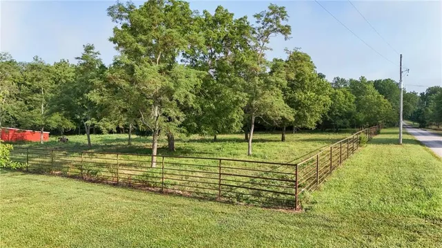 $850,000 | 3776 Utah Terrace, Wellsville, KS 66092