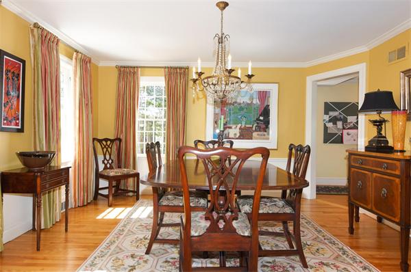 66 Fiske Road Wellesley, MA 02481 - Photo 9 of 30