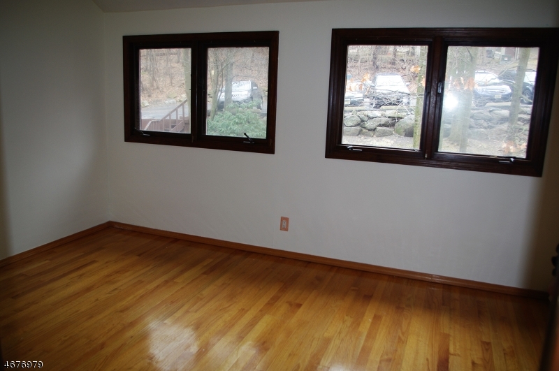 17 Village Way Vernon, NJ 07462 - Photo 14 of 21