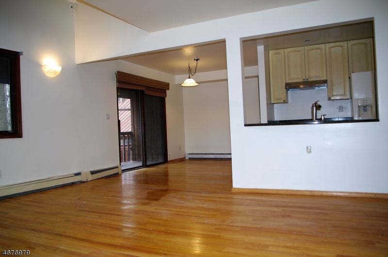 17 Village Way Vernon, NJ 07462 - Photo 7 of 21