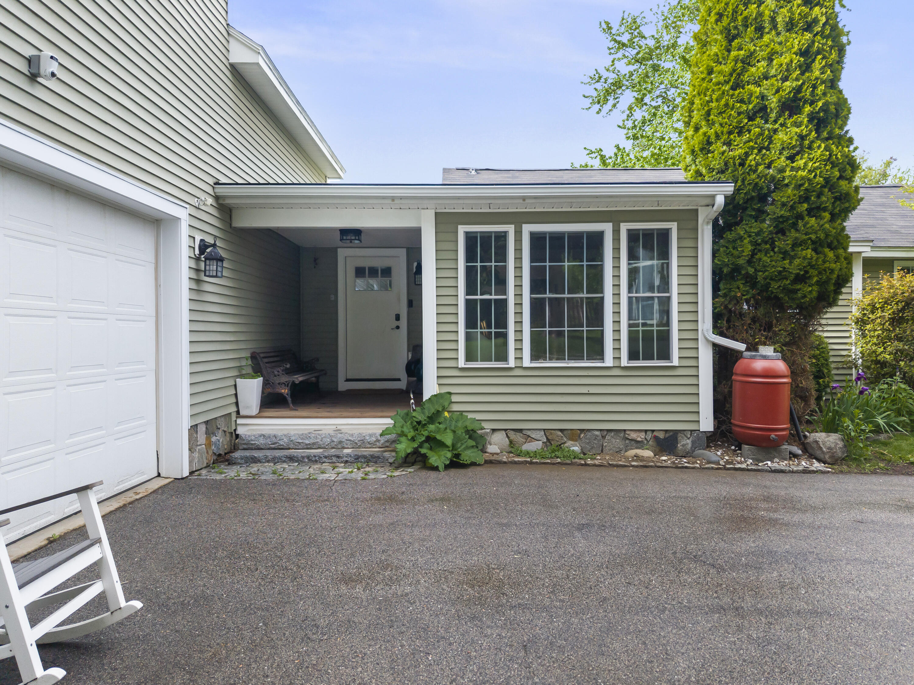 111 Scotland Bridge Road York, ME 03909 - Photo 6 of 82 Entrance