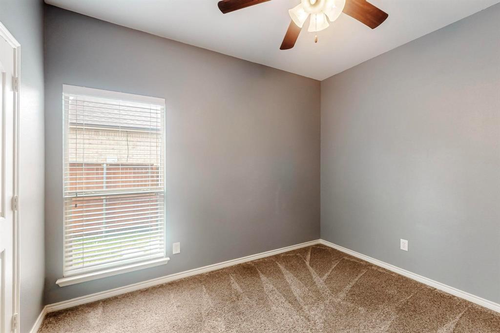 970 Austin Lane Lavon, TX 75166 - Photo 11 of 26 an empty room with a window