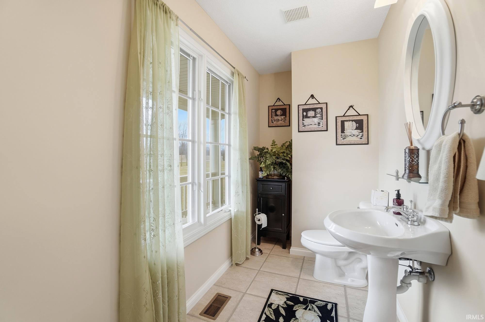 7030 East Hopewell Road Avilla, IN 46710 - Photo 12 of 36