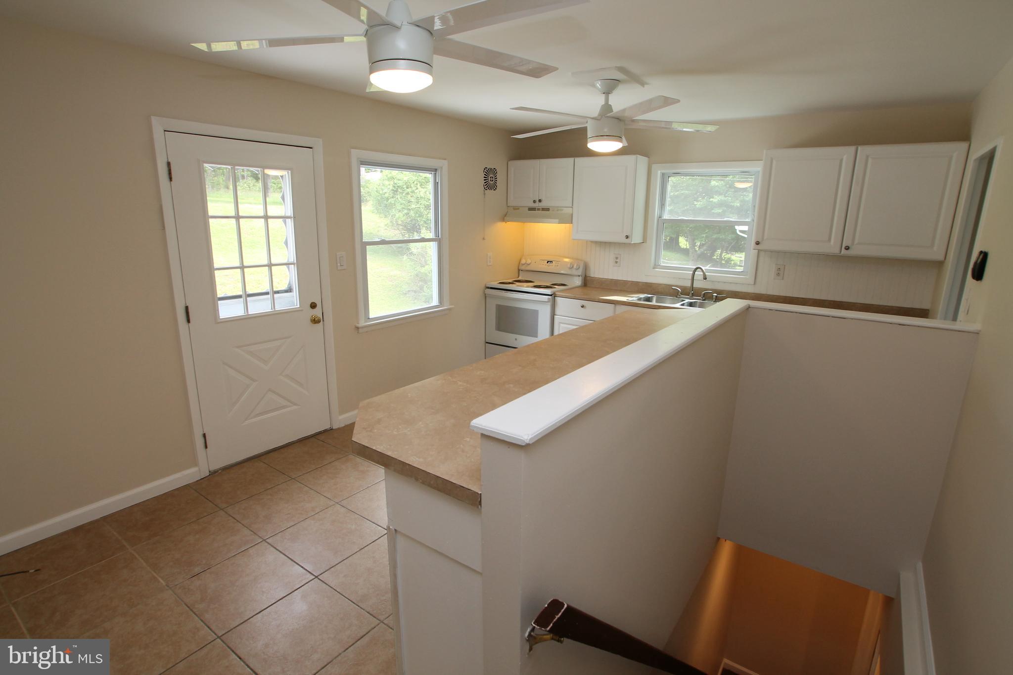 427 Temple Road Southampton, PA 18966 - Photo 2 of 29 Gallery Image 2