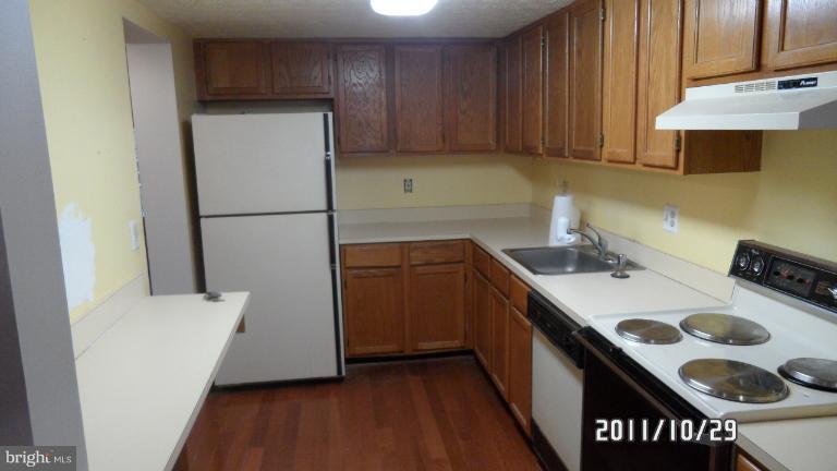 6346 Red Haven Road Columbia, MD 21045 - Photo 1 of 11 Kitchen