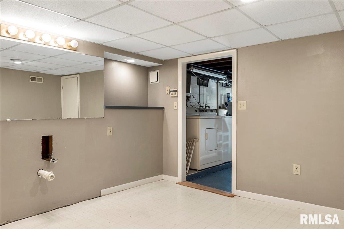 916 Henrietta Street Springfield, IL 62704 - Photo 22 of 32 Gallery Image 22