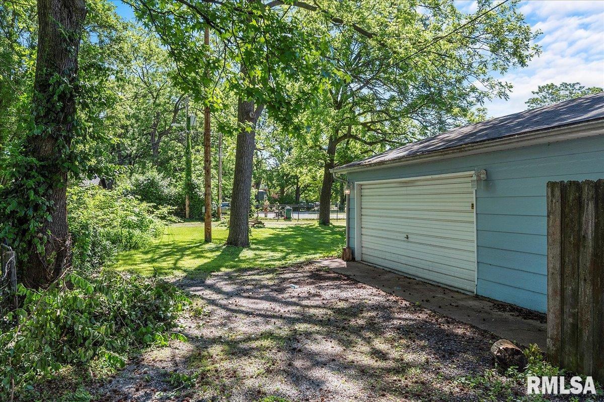 916 Henrietta Street Springfield, IL 62704 - Photo 29 of 32 Gallery Image 29
