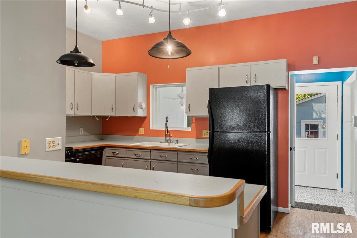 916 Henrietta Street Springfield, IL 62704 - Photo 9 of 32 Gallery Image 9