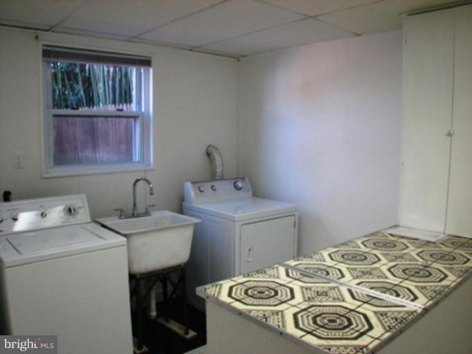 3713 North Glebe Road Arlington, VA 22207 - Photo 29 of 30 a utility room with dryer and washer