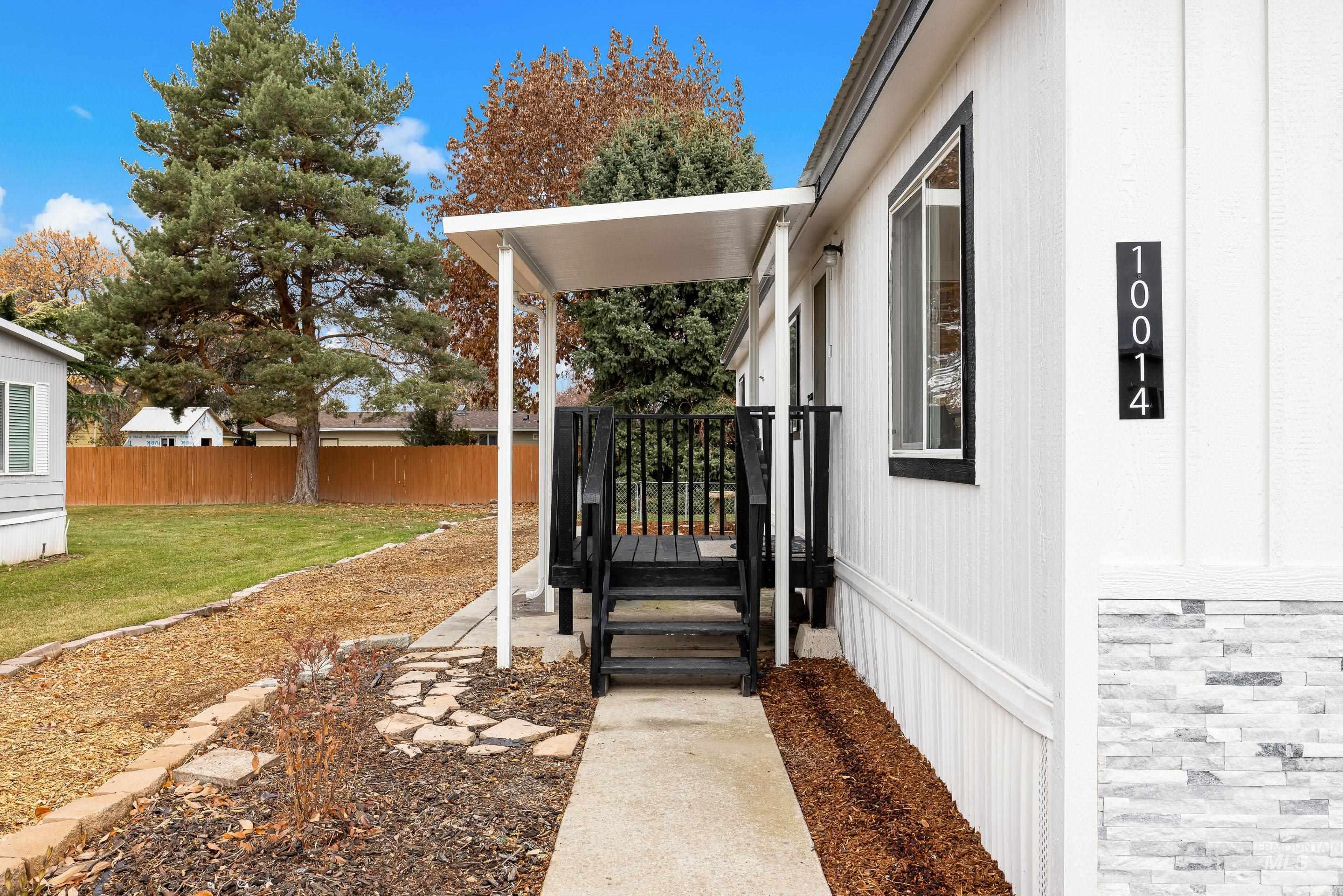 10014 Dewitt Lane Boise, ID 83704 - Photo 6 of 50 View of exterior entry