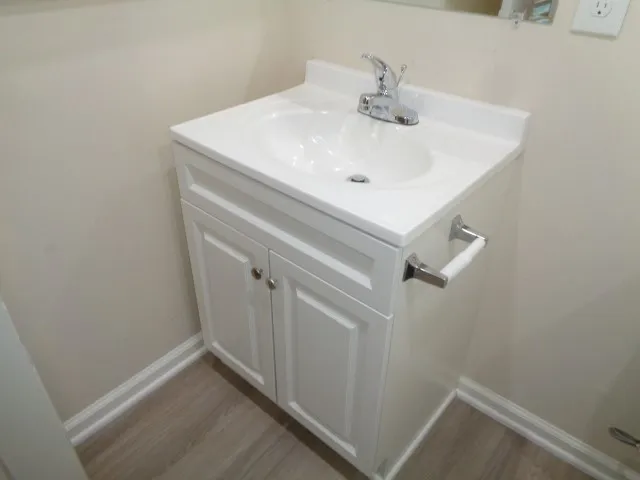 $1,495 | 510 Massey Tompkins Road, Baytown, TX 77521