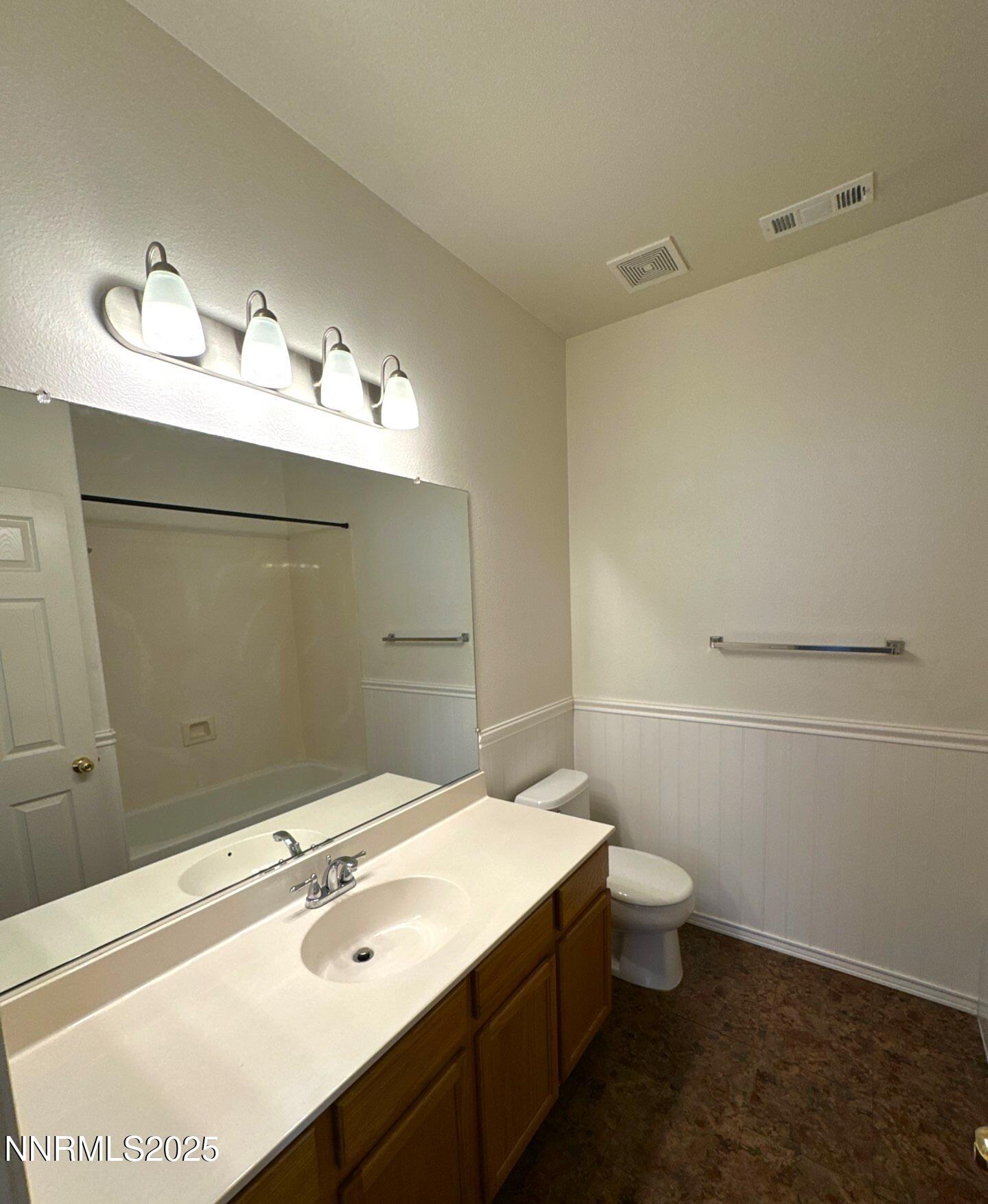 10407 Summershade Lane Reno, NV 89521 - Photo 18 of 24 down-net_http20250905-96-i2x0rt