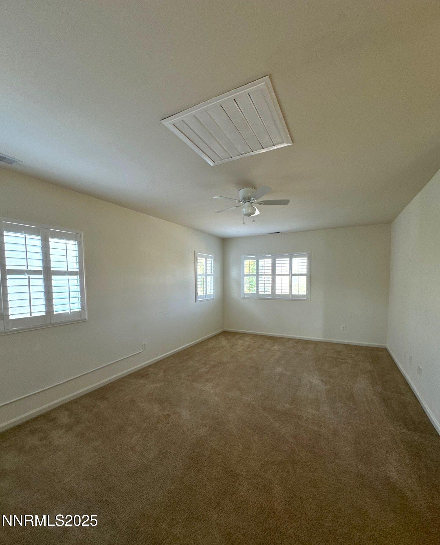 10407 Summershade Lane Reno, NV 89521 - Photo 19 of 24 down-net_http20250905-242-947br5